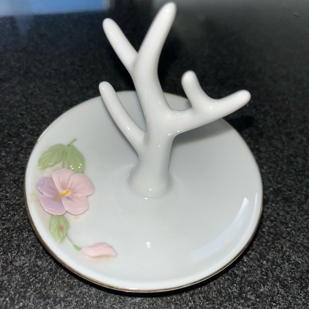 ✅ Vintage Cotagiri Japanese porcelain ring dish